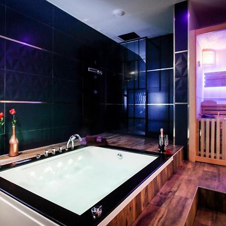L'Ecrin Champenois - Suite Avec Balneo Et Sauna Prives Chalons en Champagne Exterior photo